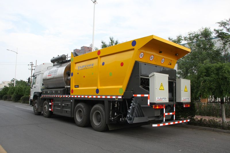 怎样保养同步碎石封层车底盘？？？？？？？